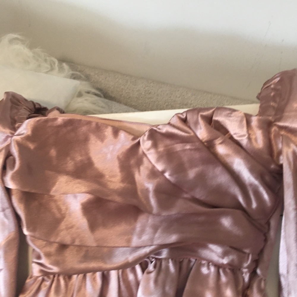 Majorelle satin top. Class up a pair of jeans a heels. Perfect date top π - Picture 4 of 4
